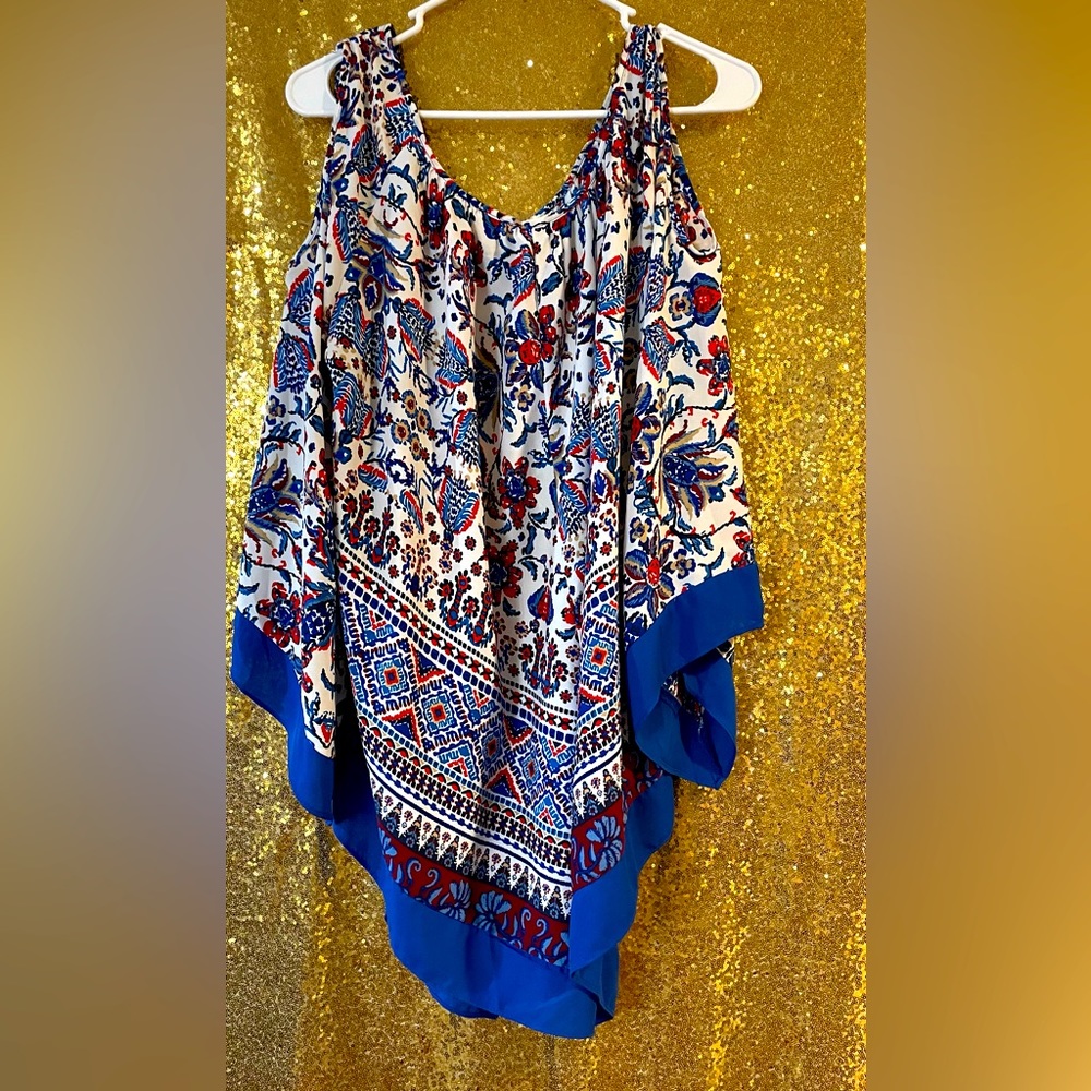 Floral/Aztec XL shoulder out with flowing sleeves.
